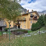 Casa Mountain View Apartment Courmayeur